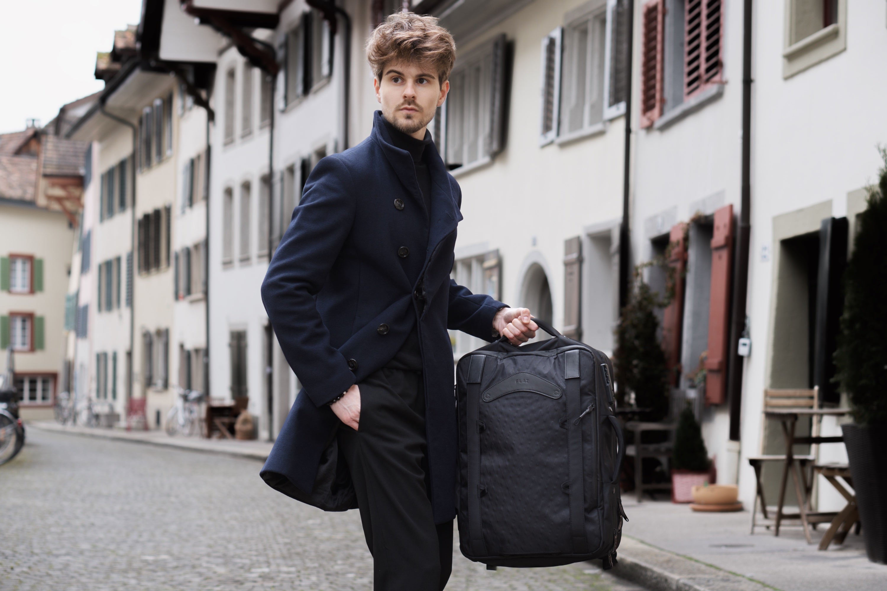 Best Travel Backpack for Europe: The VENQUE Guide (2025)