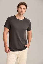 Special Sale - "Broader" T-shirt - Transform Your Fit – Instantly - VENQUE