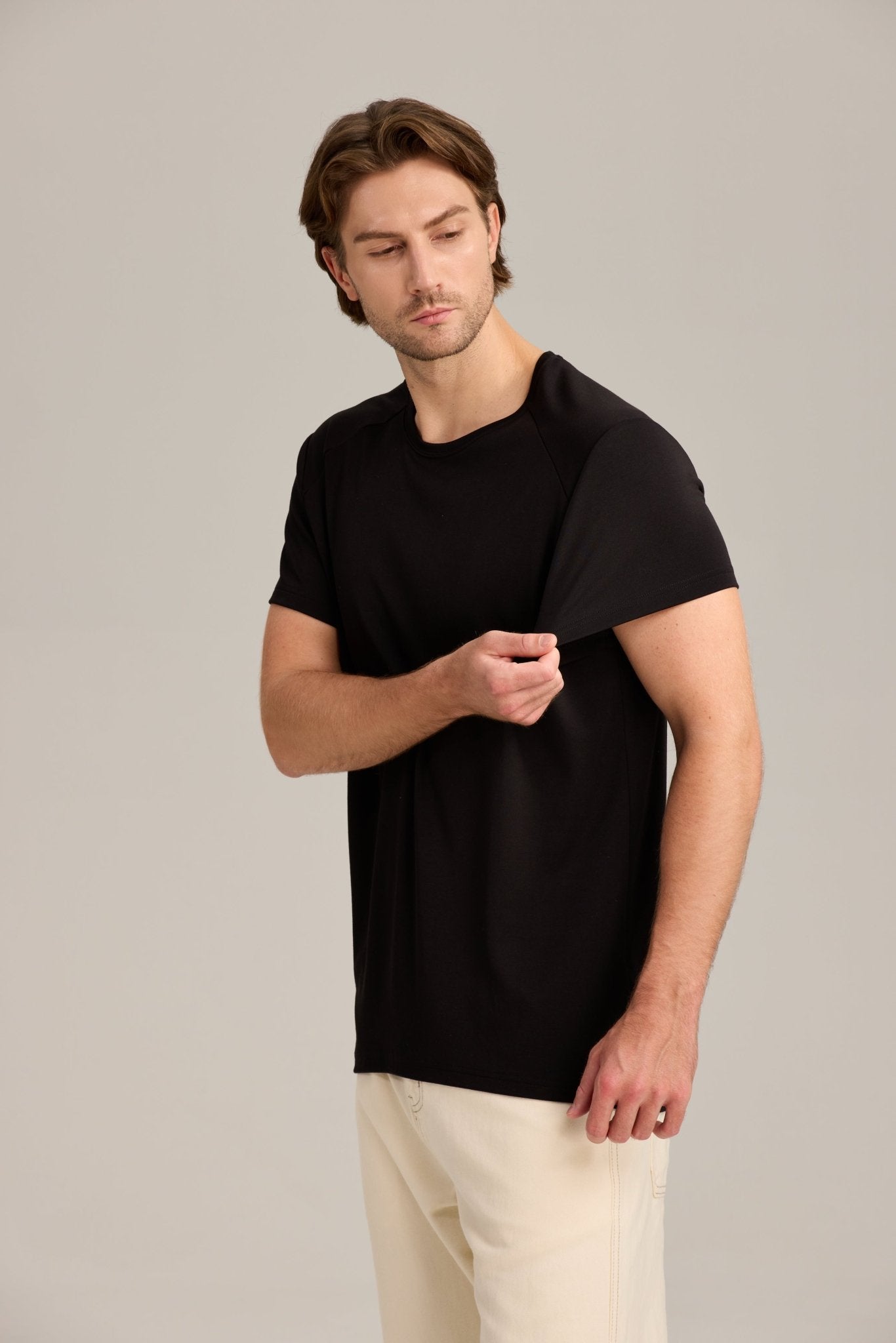 Special Sale - "Broader" T-shirt - Transform Your Fit – Instantly - VENQUE