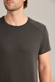 Special Sale - "Broader" T-shirt - Transform Your Fit – Instantly - VENQUE