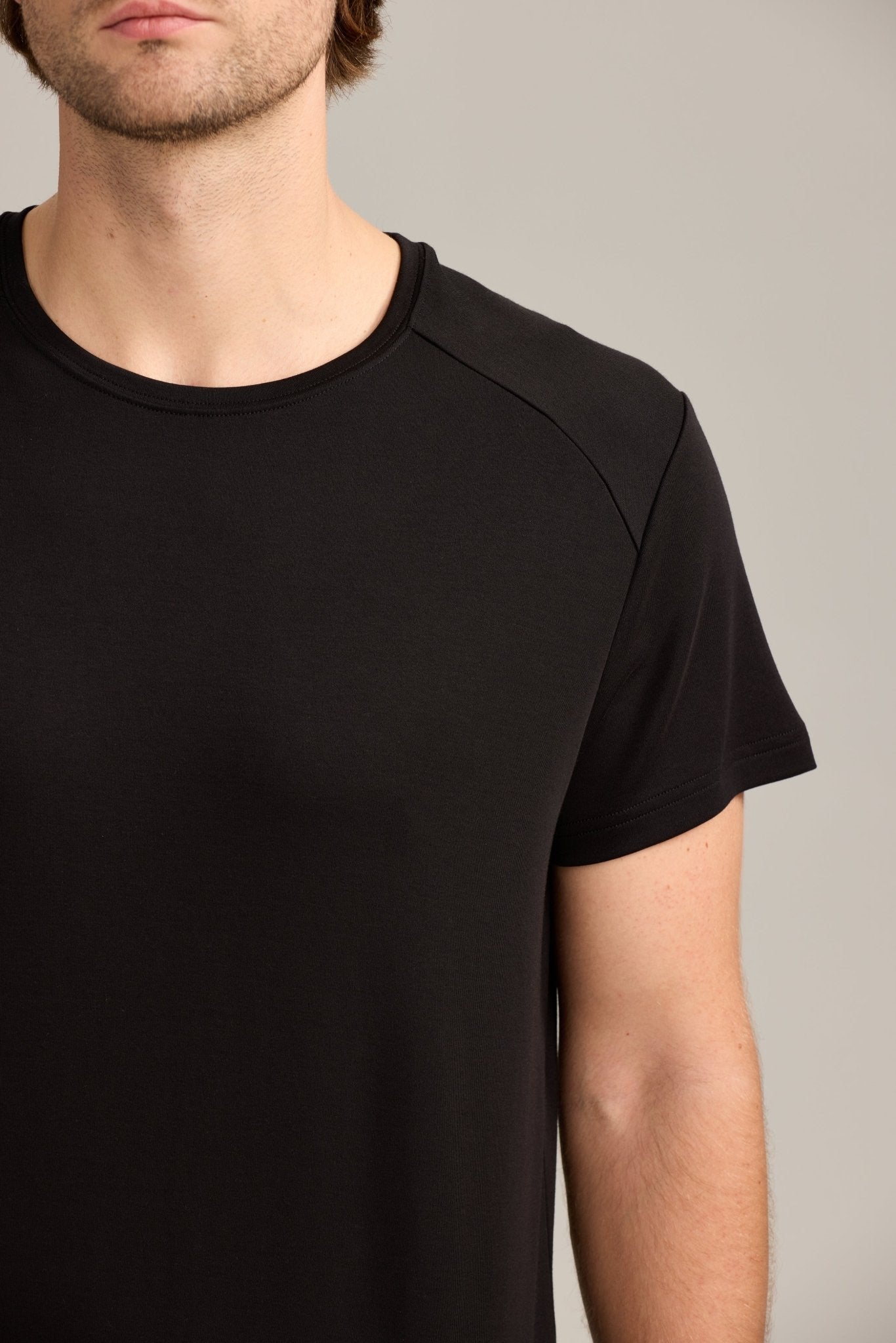 Special Sale - "Broader" T-shirt - Transform Your Fit – Instantly - VENQUE