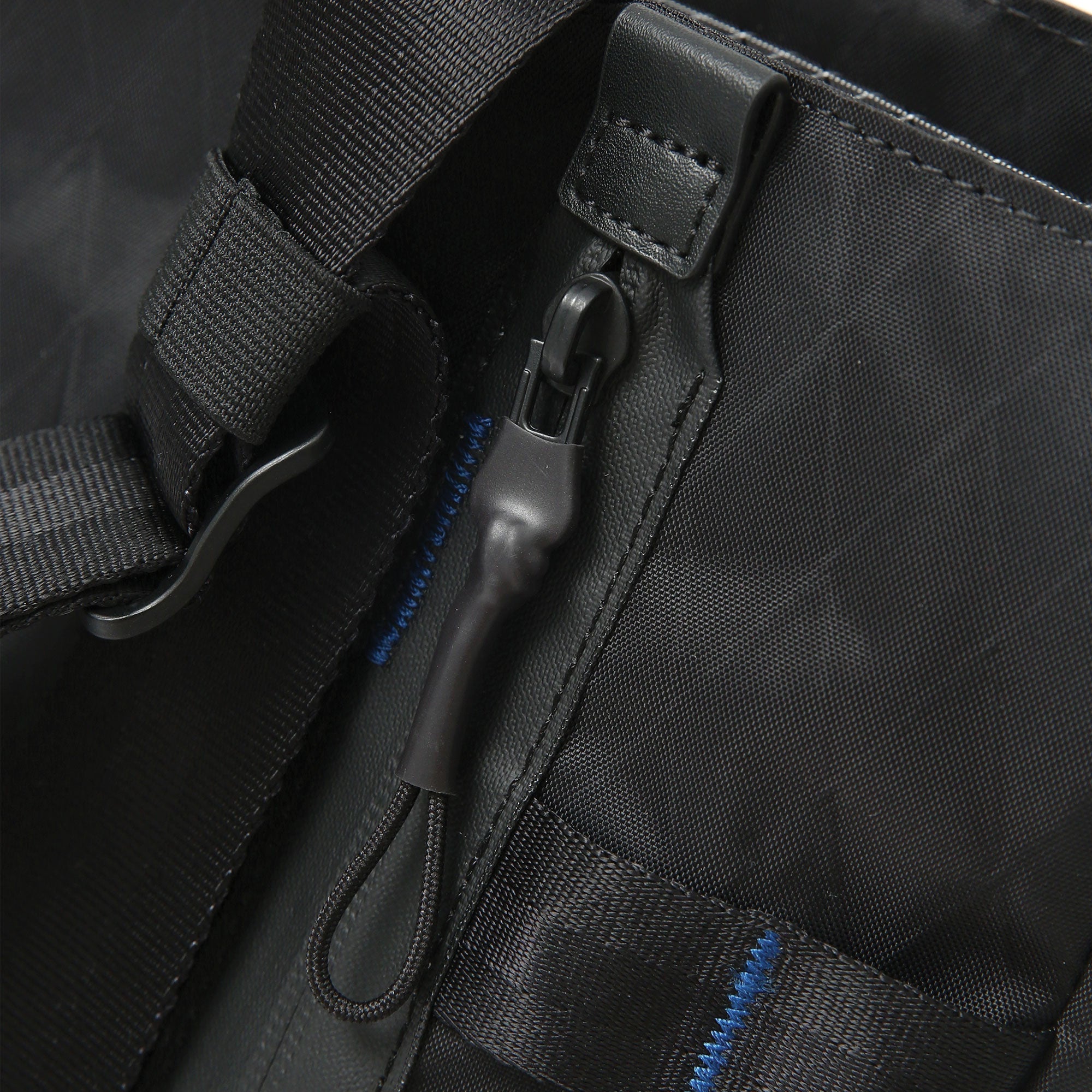 Special Sale - TREK TOTE - VENQUE