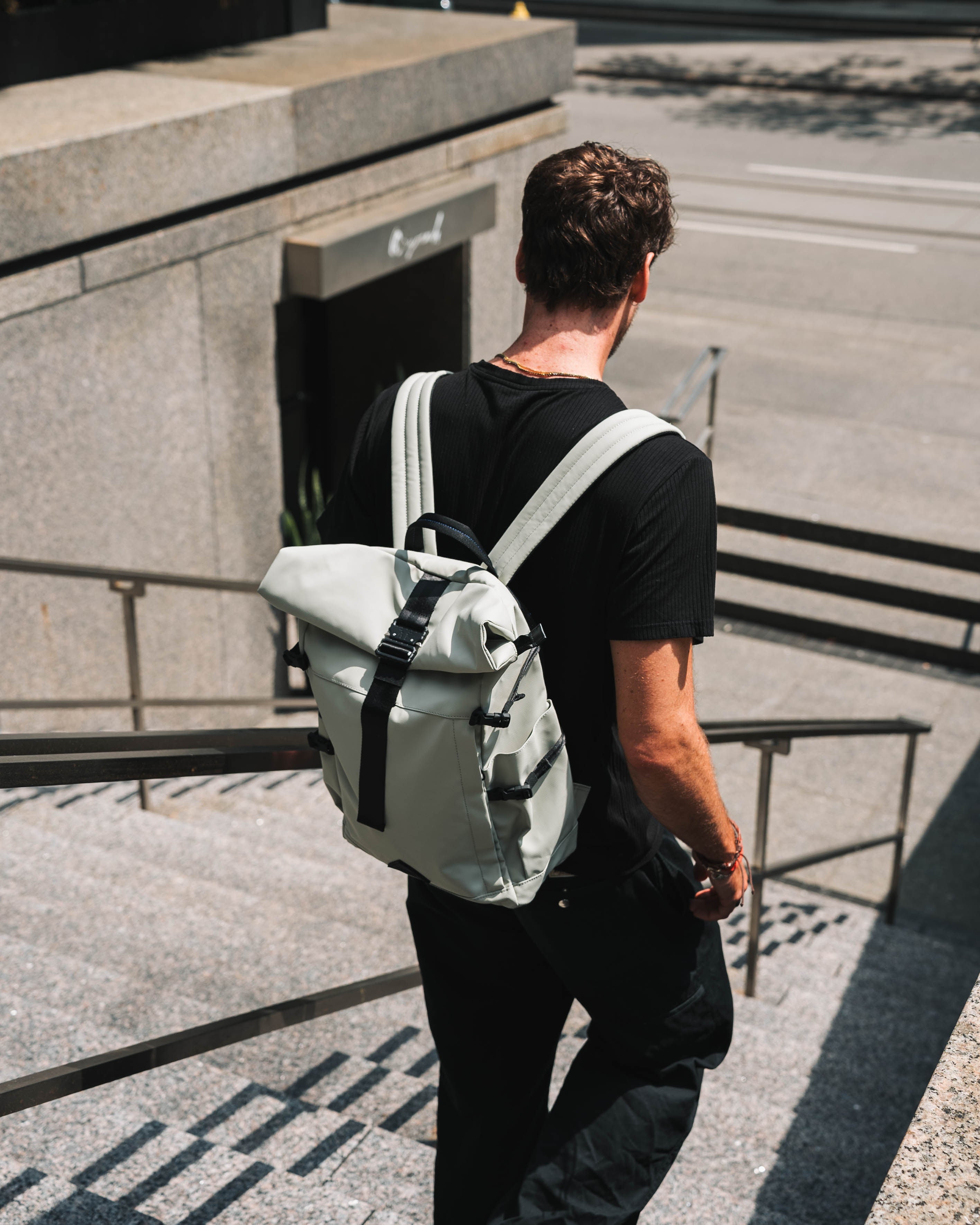 Travel Backpack Essentials: Ready for Any Adventure - VENQUE