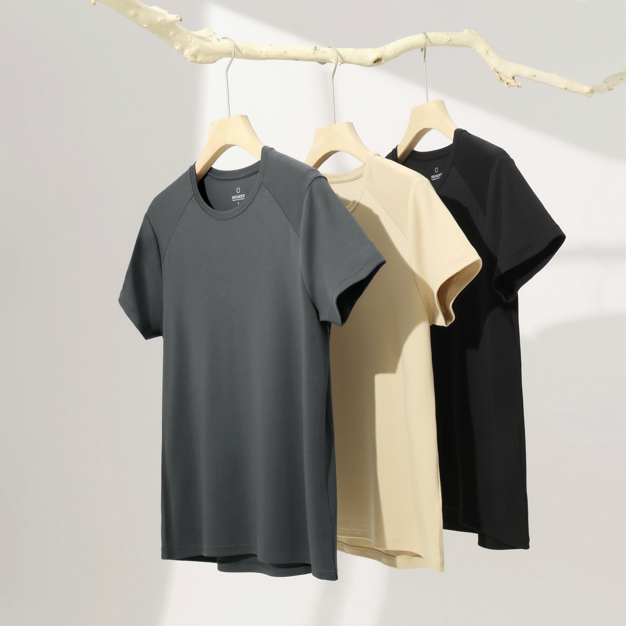 "Broader" T-shirt - VENQUE