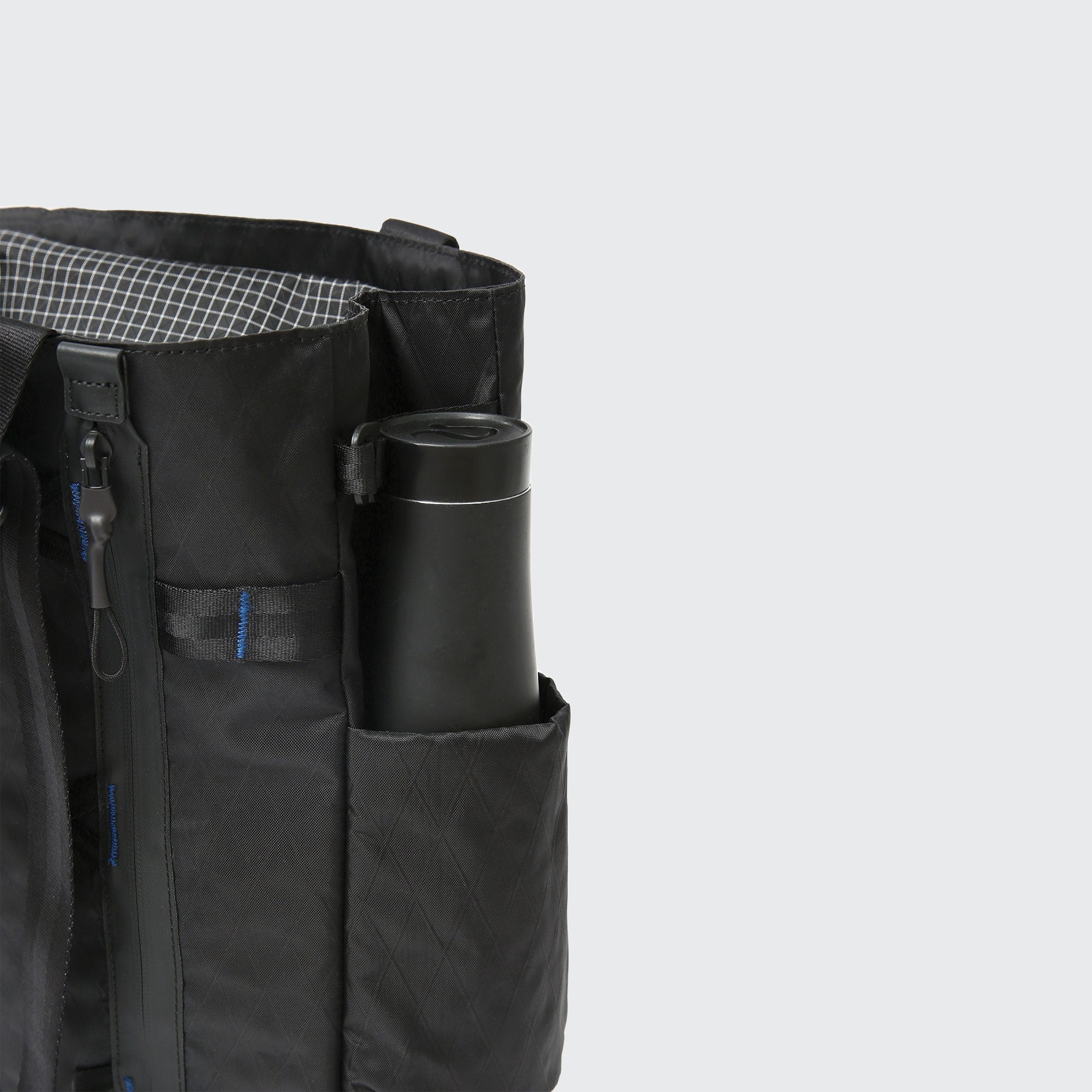 750ml water bottle pocket