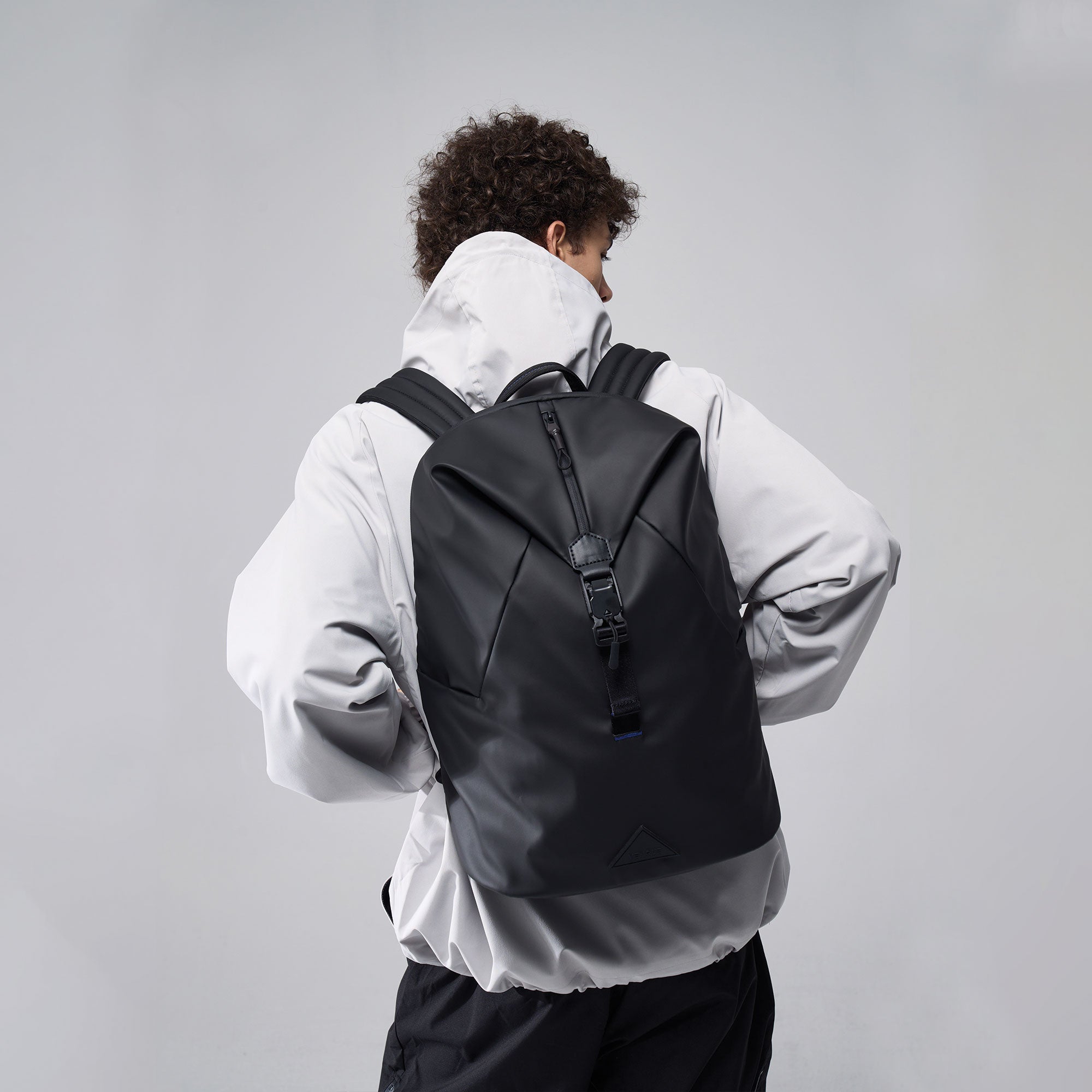 Helix All Day Comfort Backpack Black - VENQUE