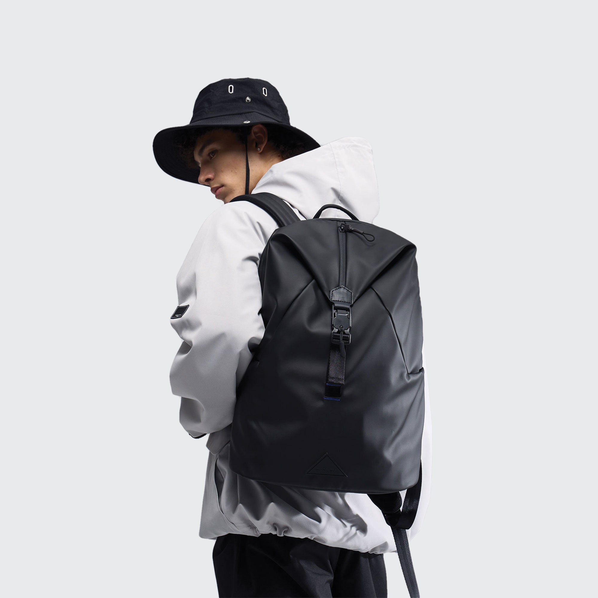 Helix All Day Comfort Backpack Black - VENQUE