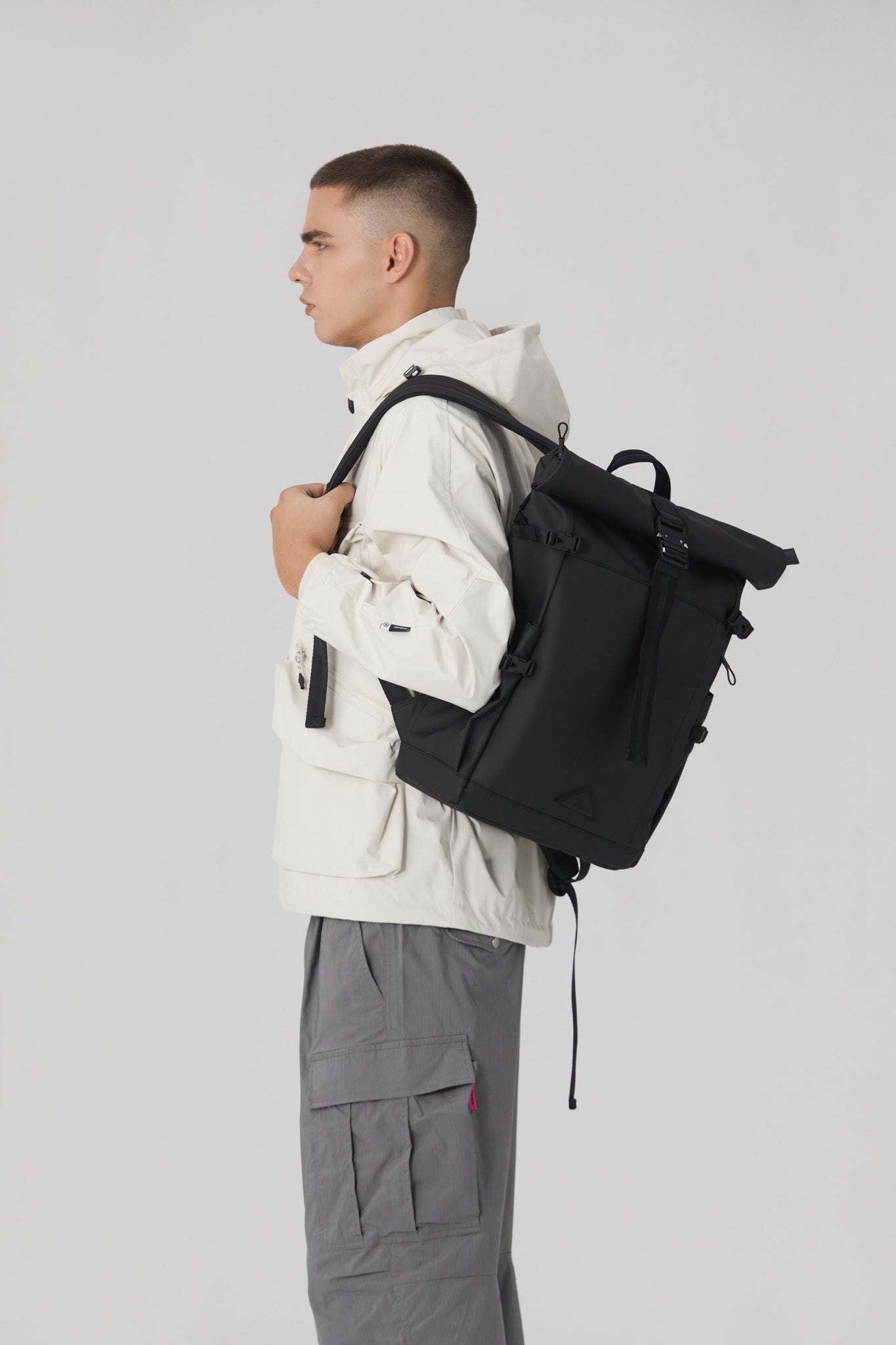 MOVA ROLL - UP BLACK 20 - 26L - VENQUE