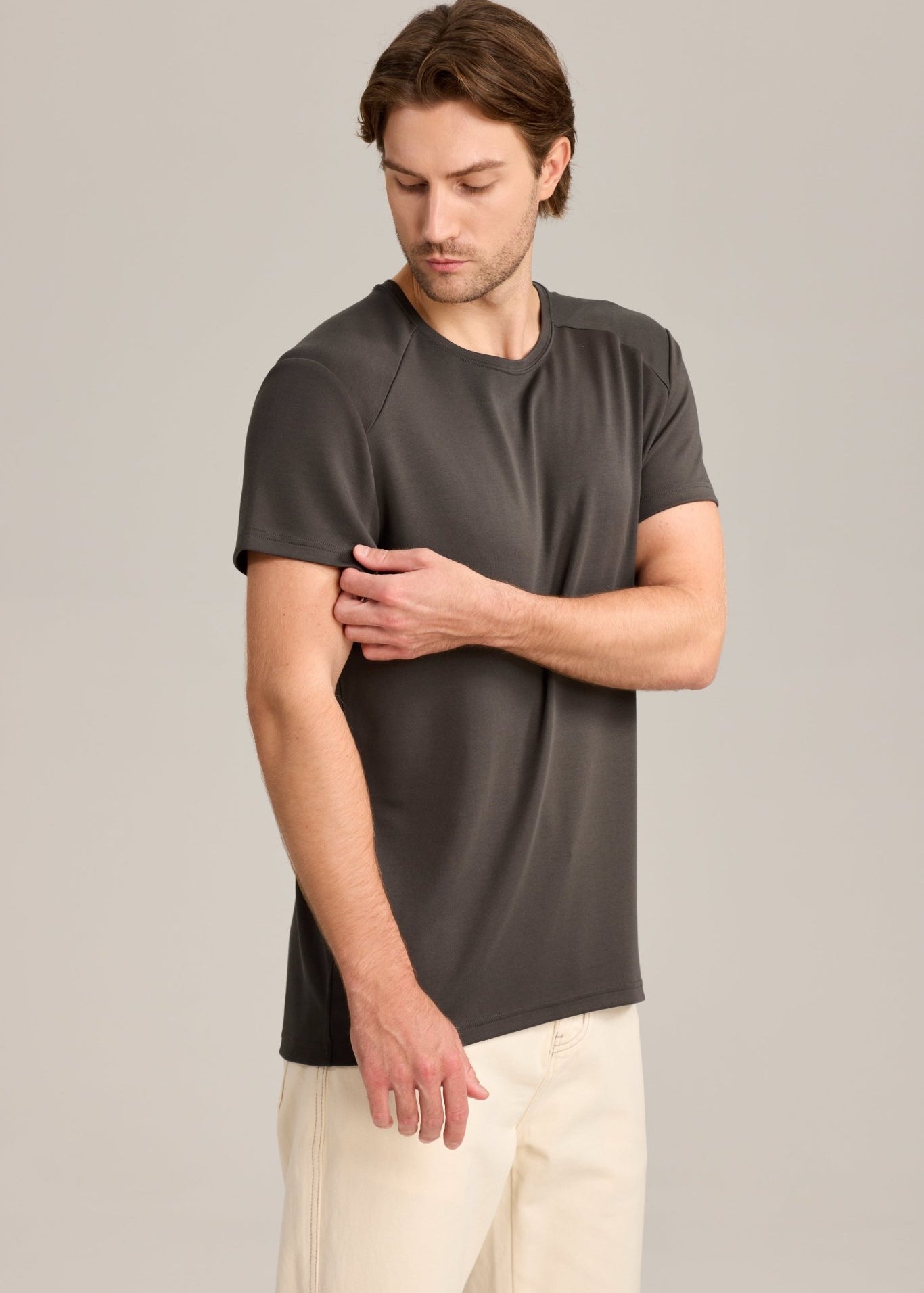 Special Sale - "Broader" T-shirt - Transform Your Fit – Instantly - VENQUE