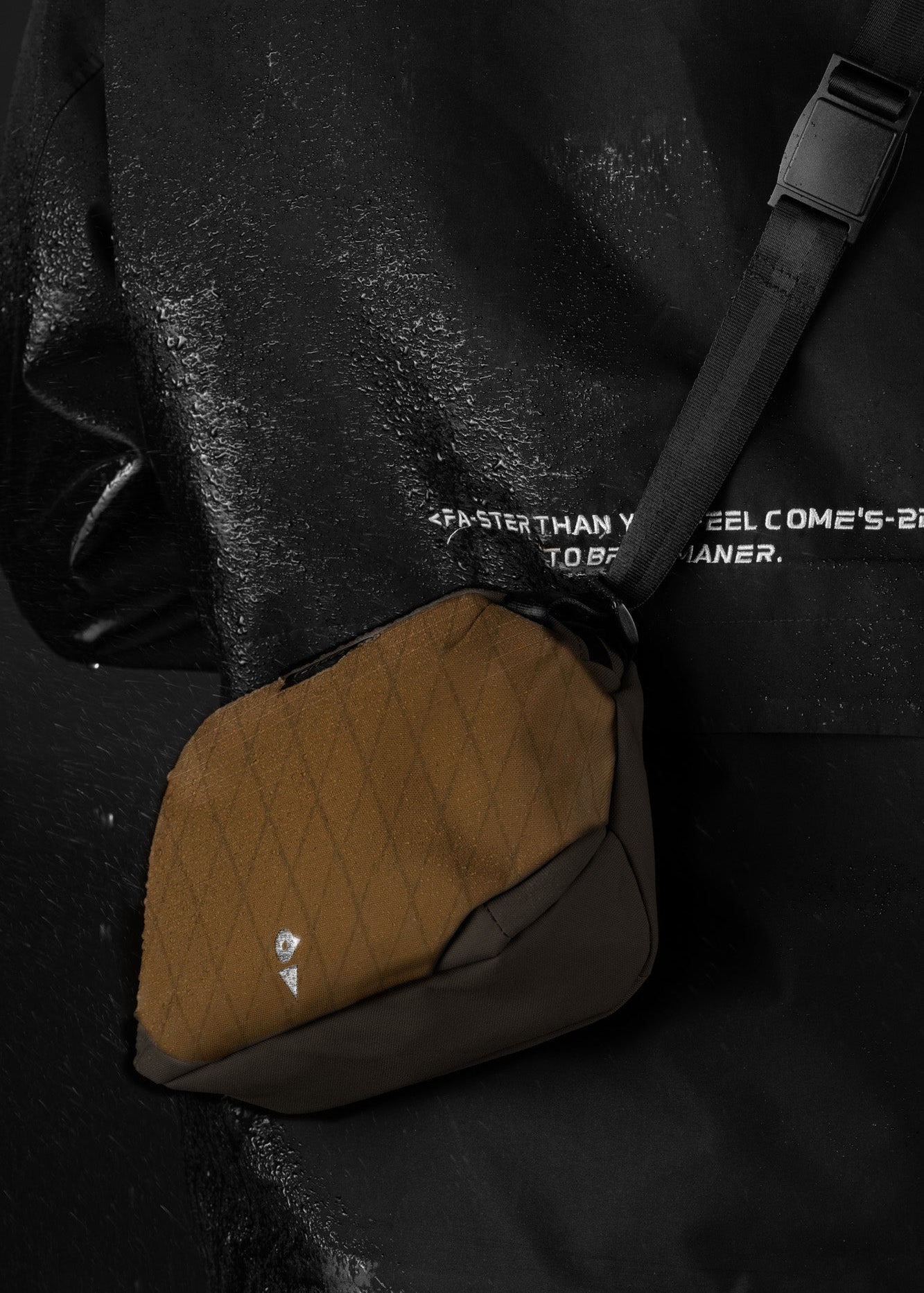 Special Sale - Transit Sling - VENQUE