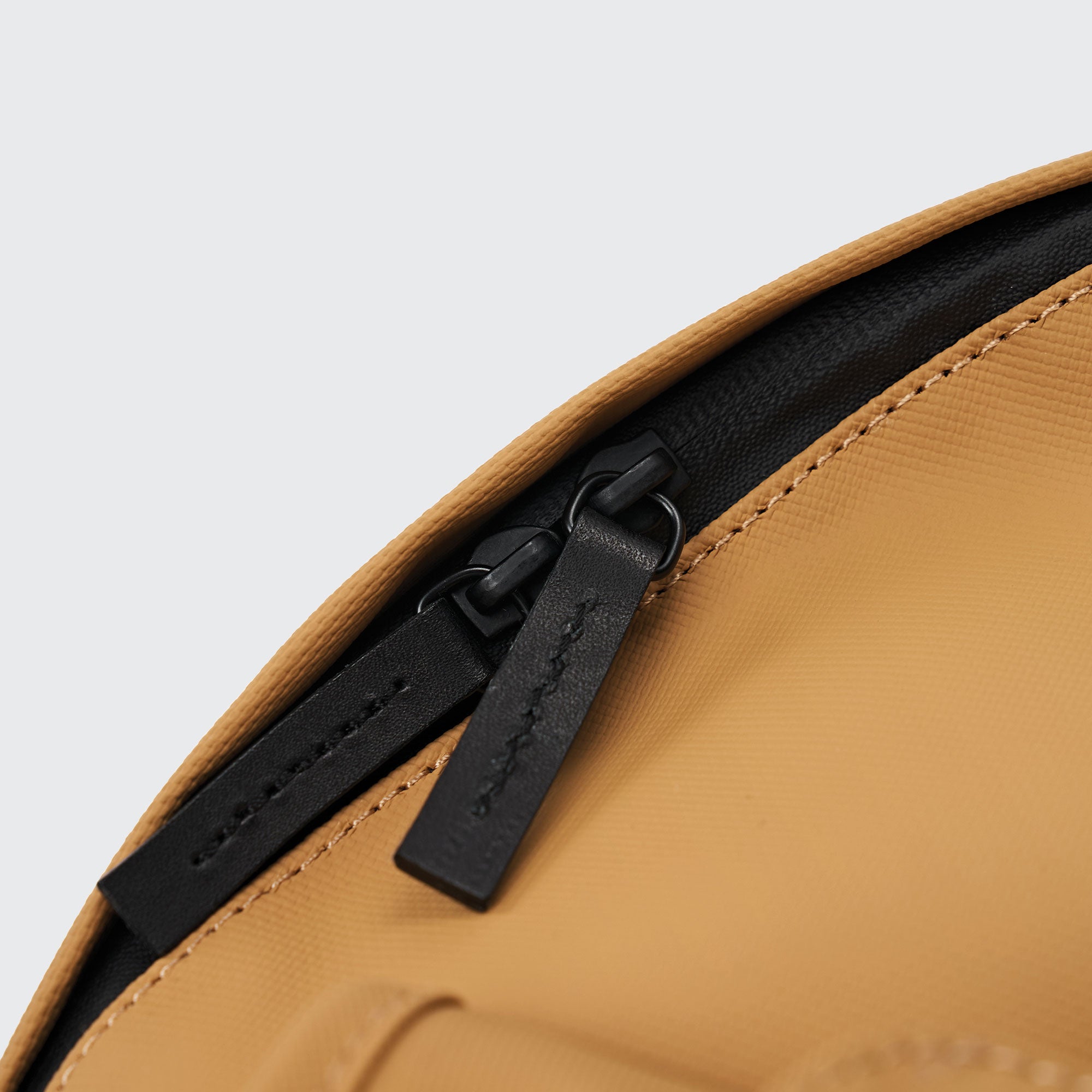 Special Sale - PARKER BACKPACK 23L - VENQUE