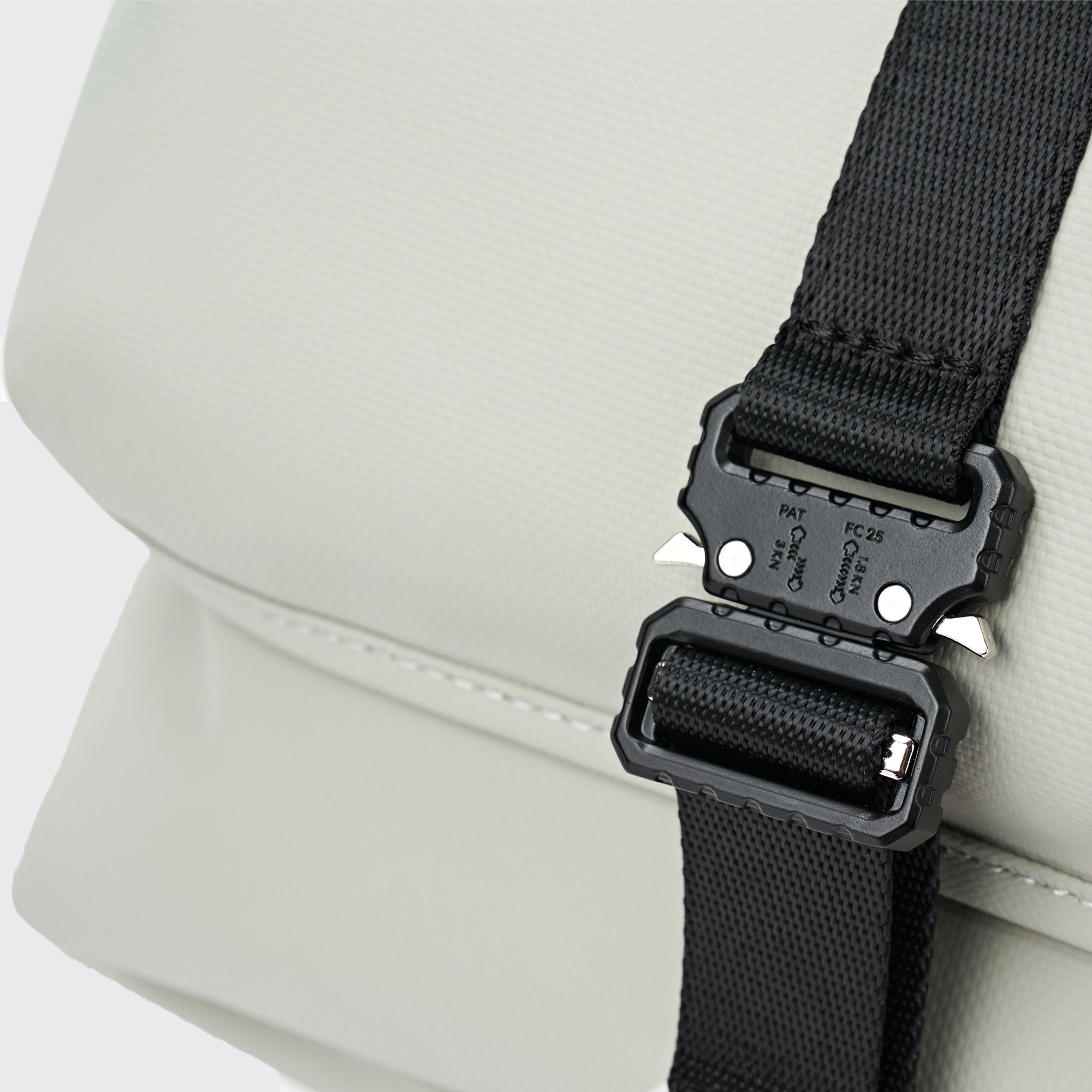 Special Sale - PARKER BACKPACK 23L - VENQUE